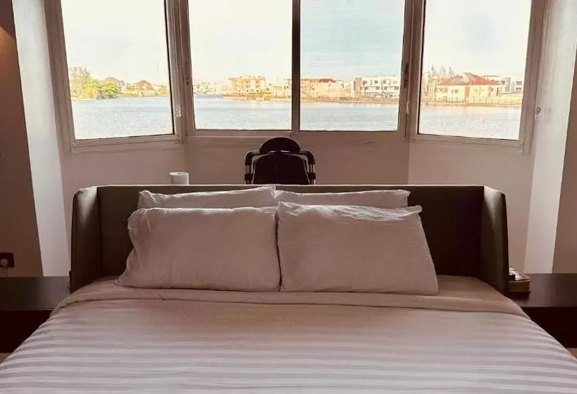 هتل Guided Hospitality   Luxury Accommodations