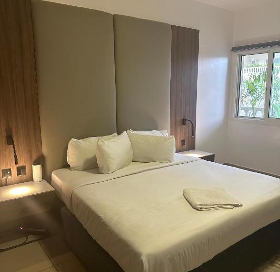 هتل Guided Hospitality Luxury Accommodations