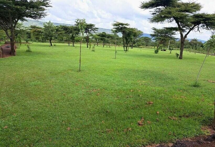 هتل Iretet Mara Lodge