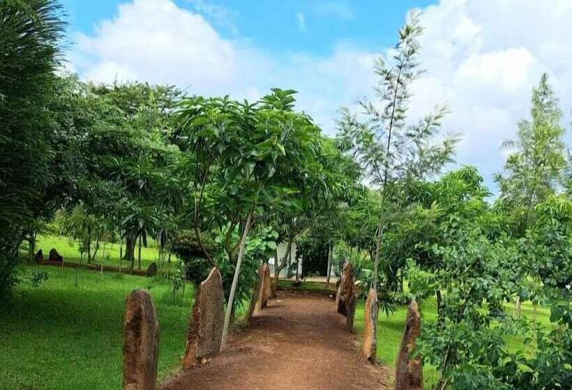 هتل Iretet Mara Lodge