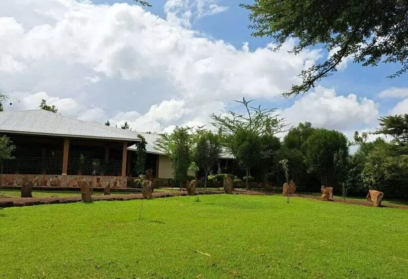 هتل Iretet Mara Lodge