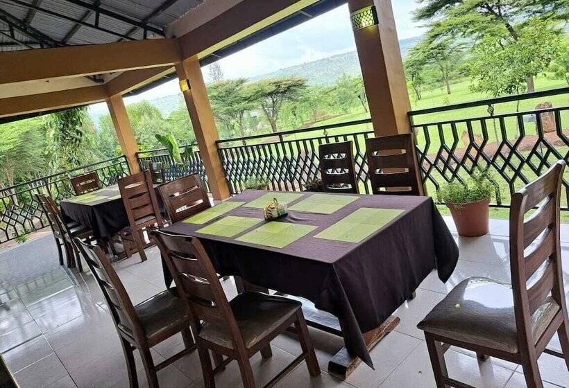 هتل Iretet Mara Lodge