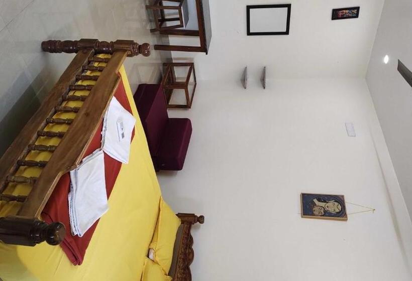 Отель Oyo Home Blissful Heaven Art Cafe