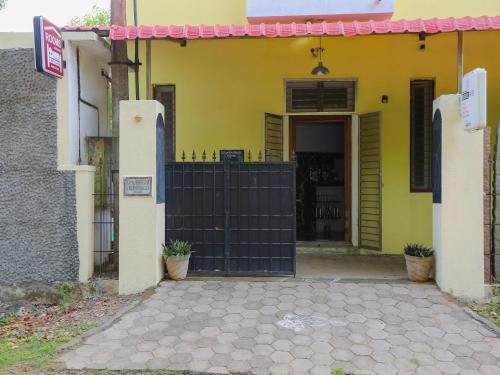 Отель Oyo Home Blissful Heaven Art Cafe