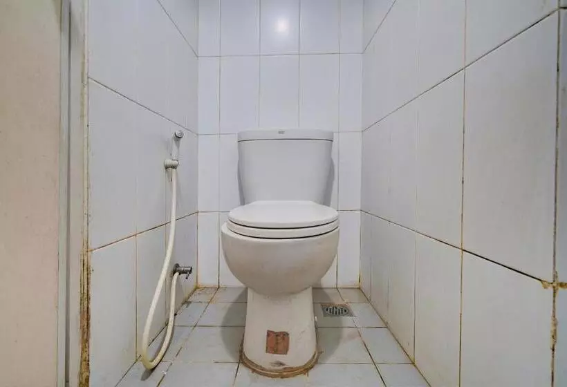 Hotelli Oyo Life 92874 Apartement Grand Sentraland Karawang By Red Dragon