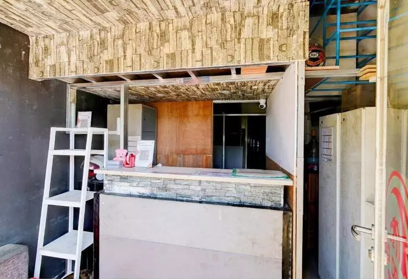 Hotelli Oyo Life 92874 Apartement Grand Sentraland Karawang By Red Dragon