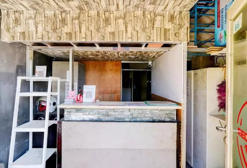 Hotelli Oyo Life 92874 Apartement Grand Sentraland Karawang By Red Dragon