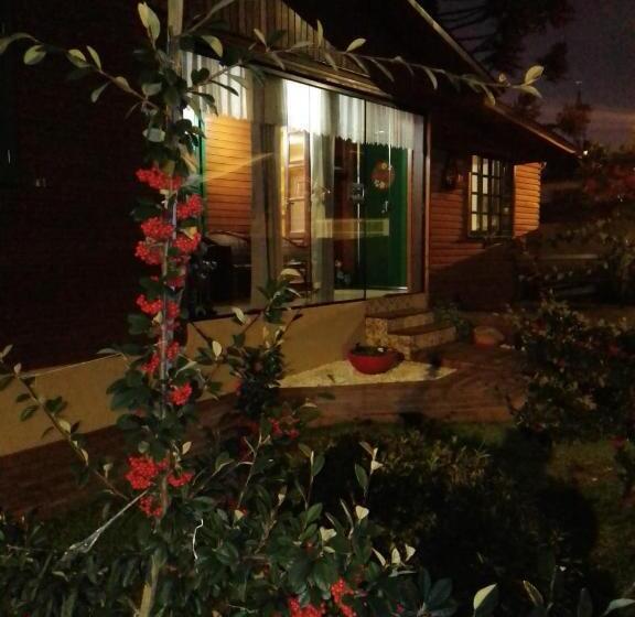 בית מלון כפרי Pousada Vivenda Das Flores Ltda