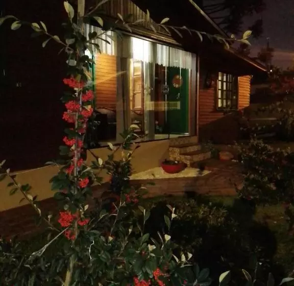 Hotelli Pousada Vivenda Das Flores Ltda