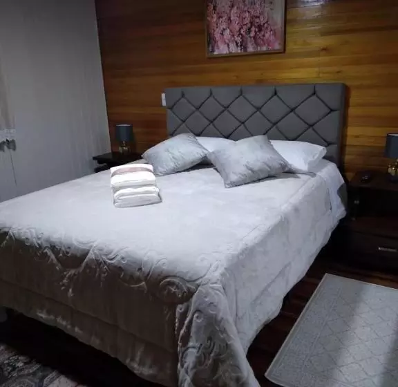 Hotelli Pousada Vivenda Das Flores Ltda