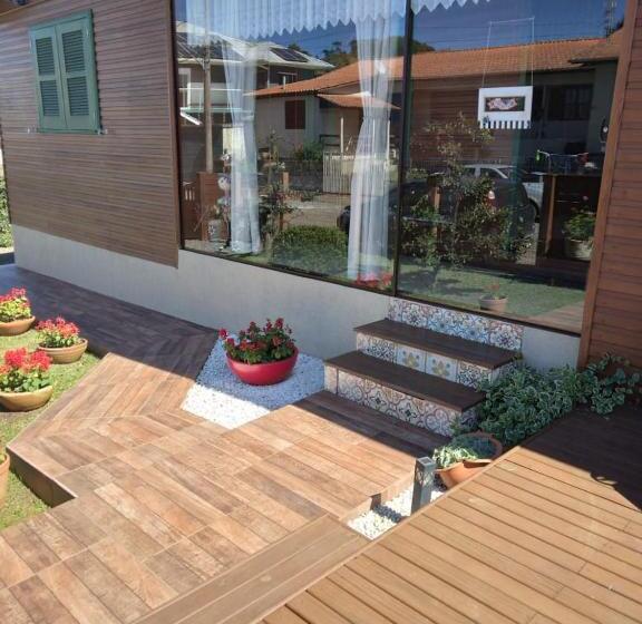 בית מלון כפרי Pousada Vivenda Das Flores Ltda