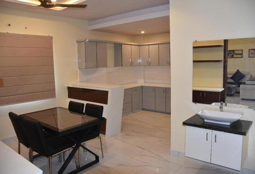 Отель The Butterfly Ramachandra Nagar