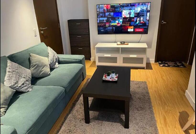 Modern And Comfortable Staycation   Unit 3718 Novotel Tower