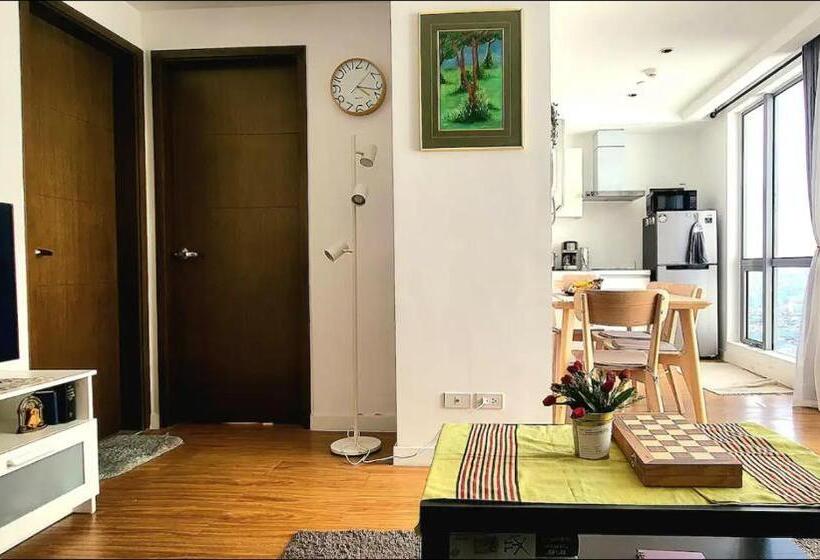 Modern And Comfortable Staycation   Unit 3718 Novotel Tower