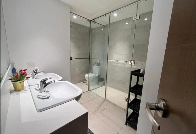 Modern And Comfortable Staycation   Unit 3718 Novotel Tower