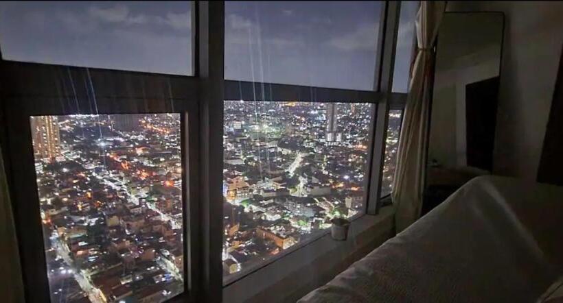 Modern And Comfortable Staycation   Unit 3718 Novotel Tower