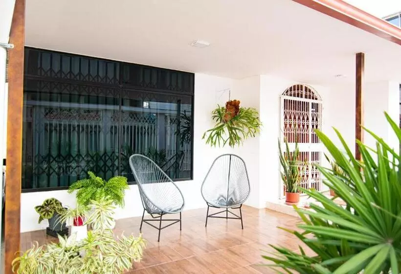 پانسیون Habitaciones Privadas, Casa De Amber, Manta