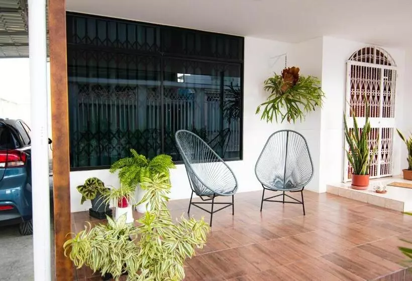 پانسیون Habitaciones Privadas, Casa De Amber, Manta