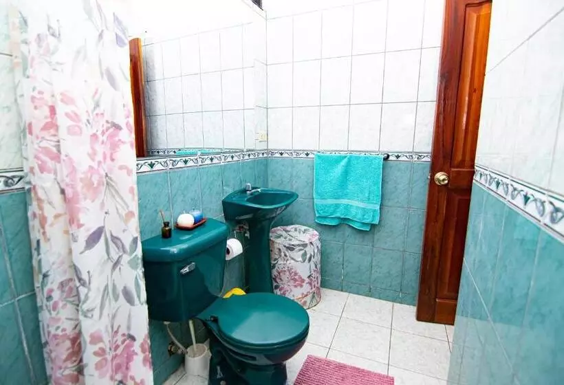 پانسیون Habitaciones Privadas, Casa De Amber, Manta