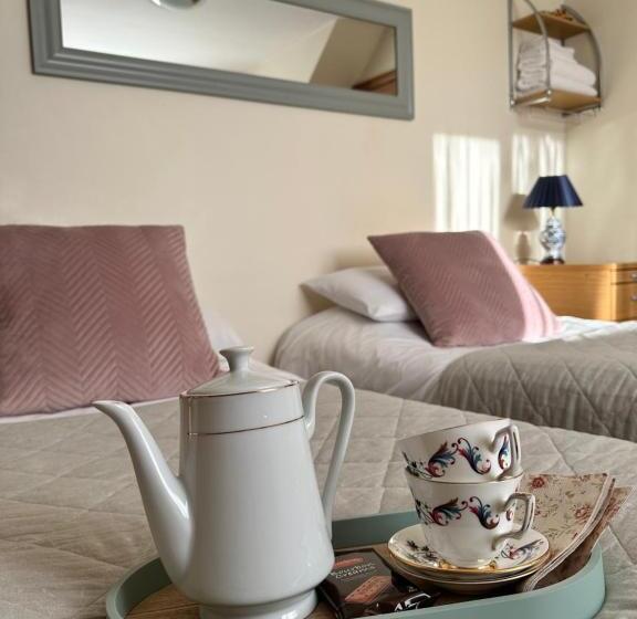 פנסיון Malahide Guest Rooms