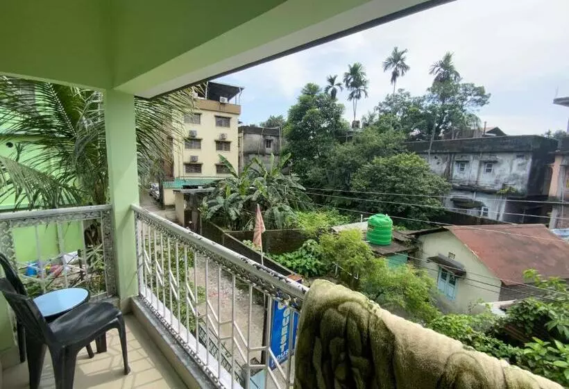 پانسیون Om Guest House
