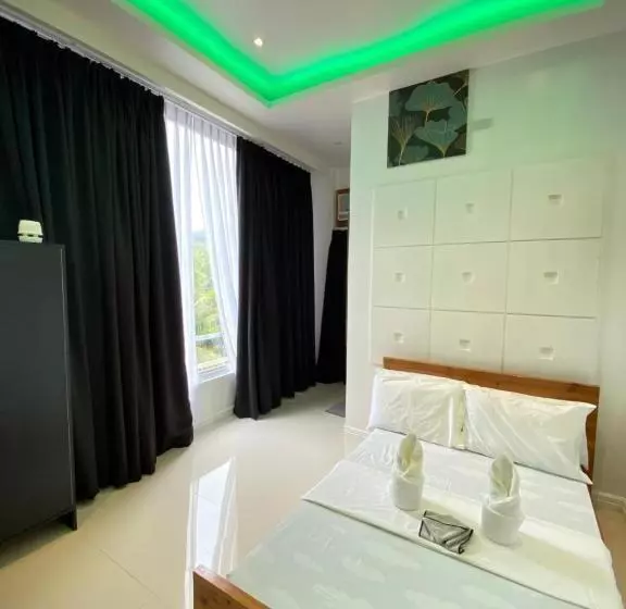 リゾートホテル The Marc Vannelli Oslob