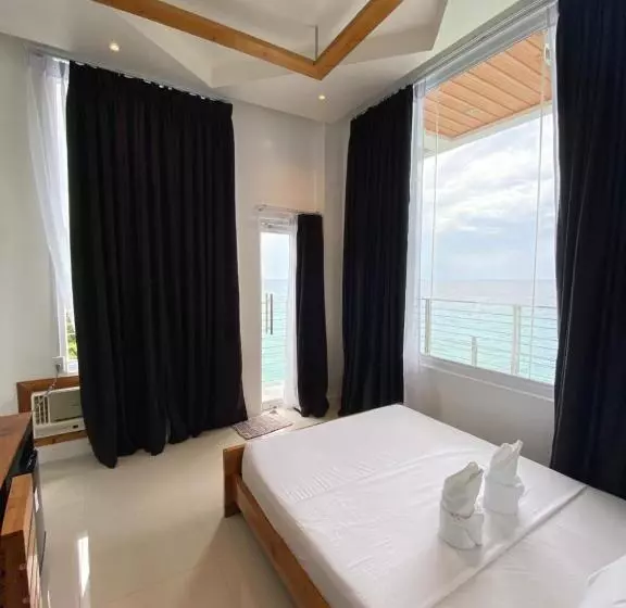 リゾートホテル The Marc Vannelli Oslob