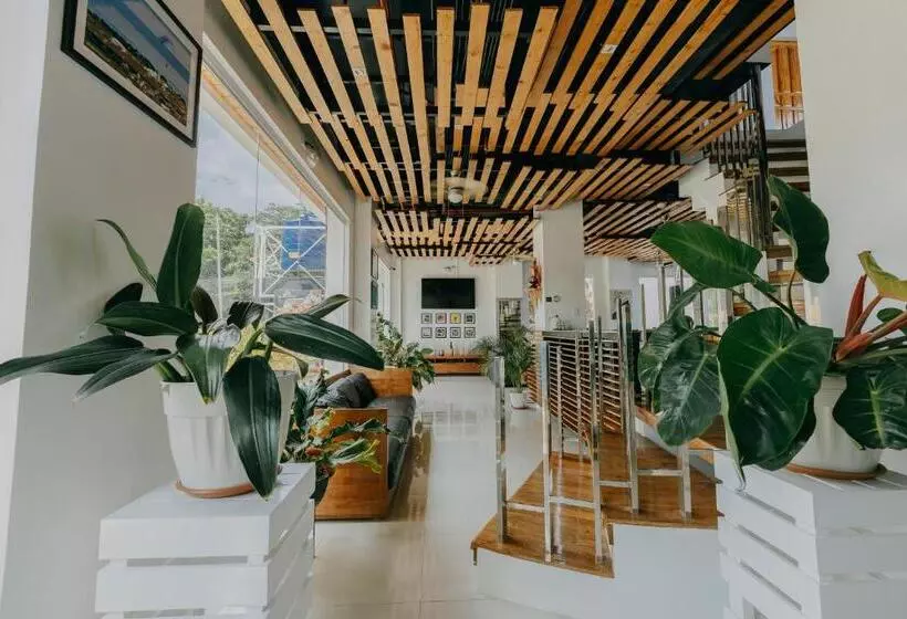 リゾートホテル The Marc Vannelli Oslob