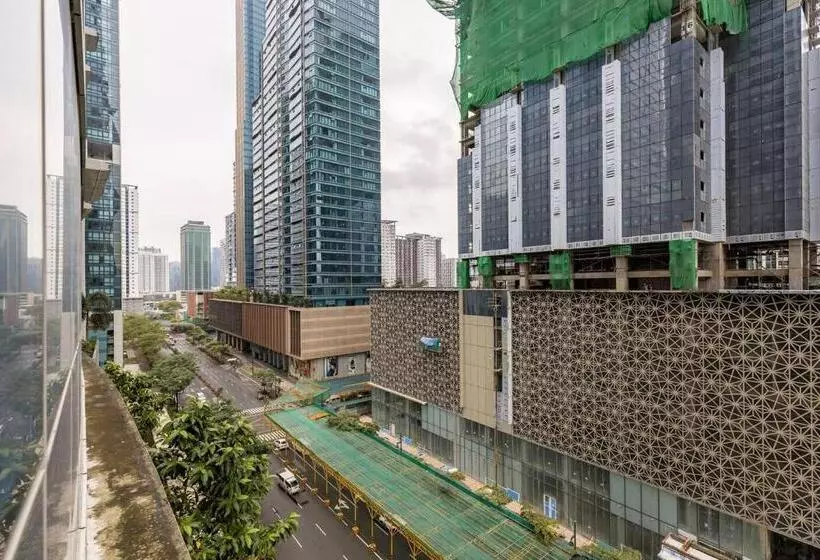 Spacious Cozy Condo With Gym And Shared Pool