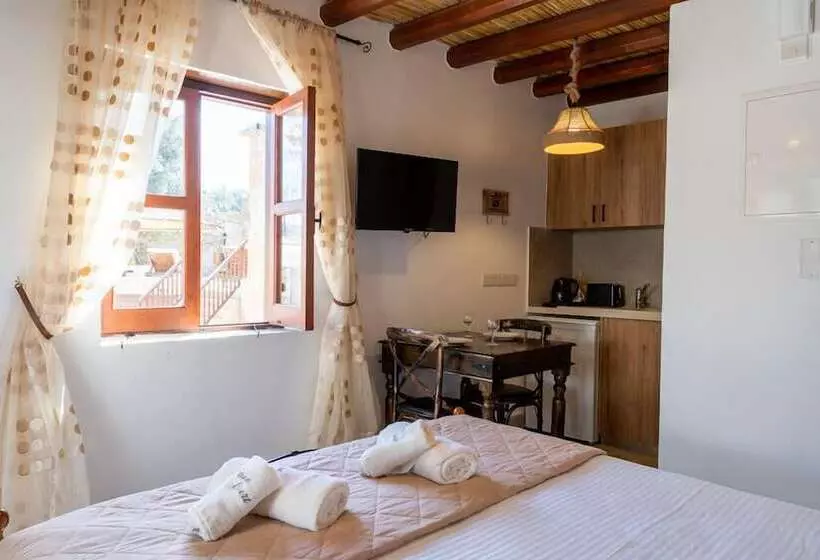 Stone Court Boutique Studios