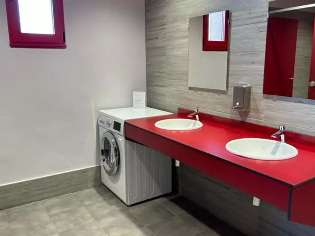 Albergue A Pobra Do Brollon