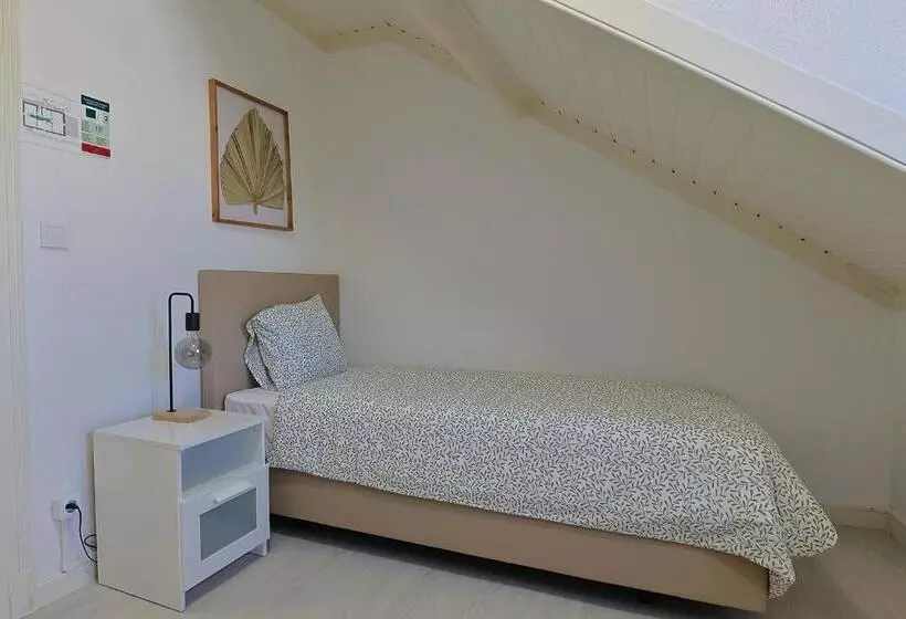 Retkeilymaja Vila Olivença