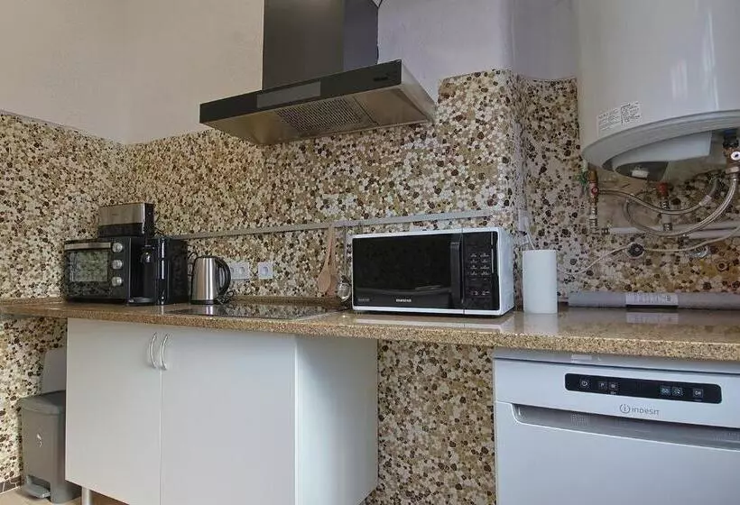 Retkeilymaja Vila Olivença