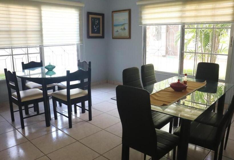 تختخواب و صبحانه Jardín De La Nonna #1