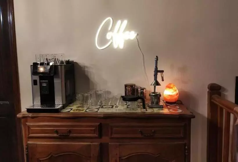 ベッドアンドブレックファースト La Fontaine Du Mas