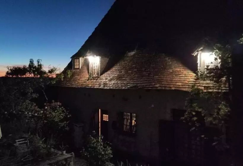 ベッドアンドブレックファースト La Fontaine Du Mas