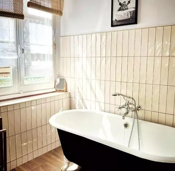 Aamiaismajoitus (B&B) Maison D Hôte Les Allois