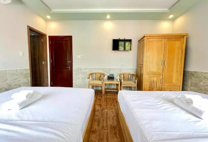 هتل Khách Sạn Hoàng Gia 2