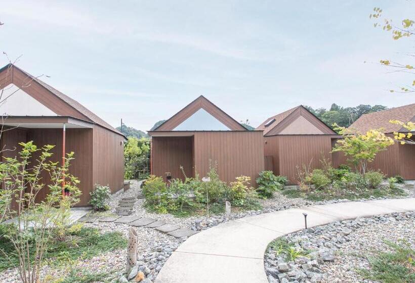 בית מלון כפרי Kur Park Nagayu