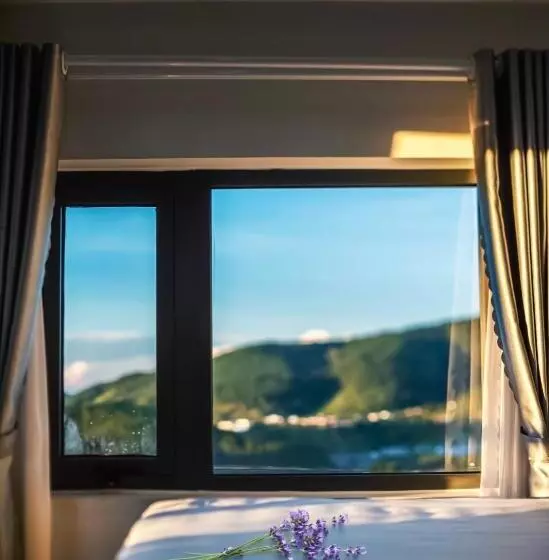 هتل Sunshine Villa Dalat