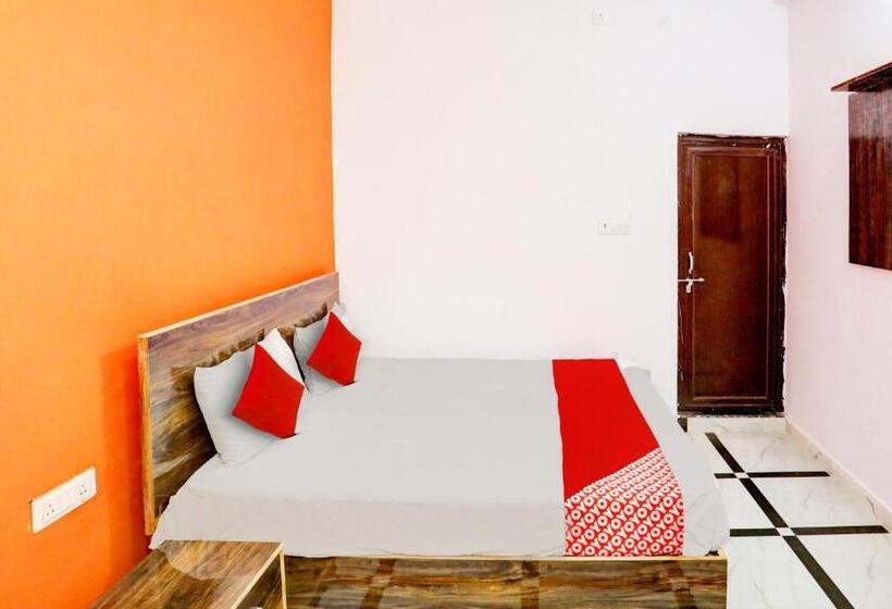 Oyo Flagship Hotel Bhagirathi