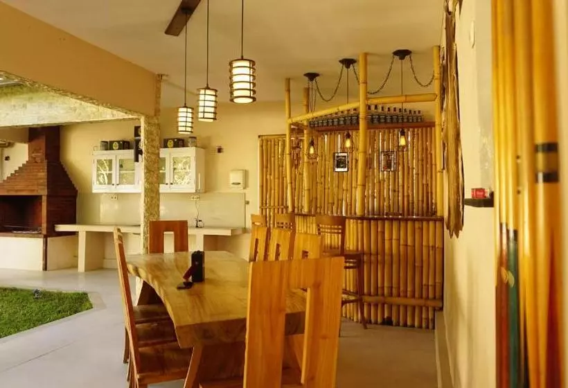 ペンション Timbe Bakong Villas