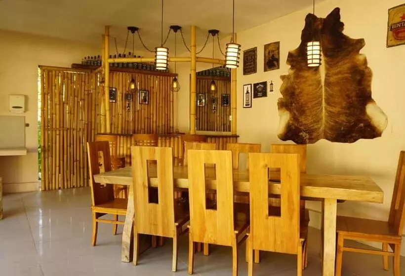 ペンション Timbe Bakong Villas