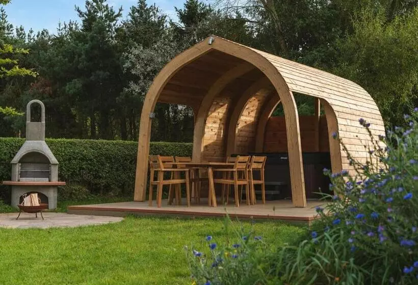 リゾートホテル Luckington Burrows