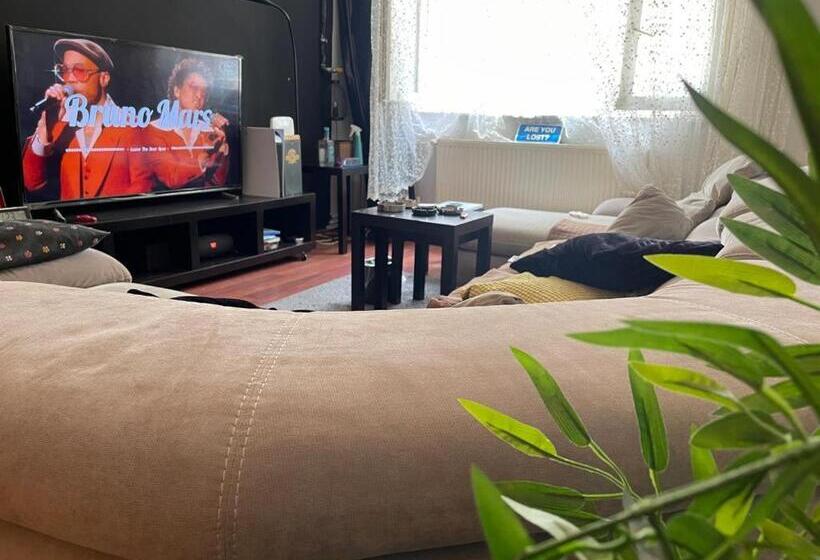 Spacious Place In The Heart Of Istanbul Nisantasi