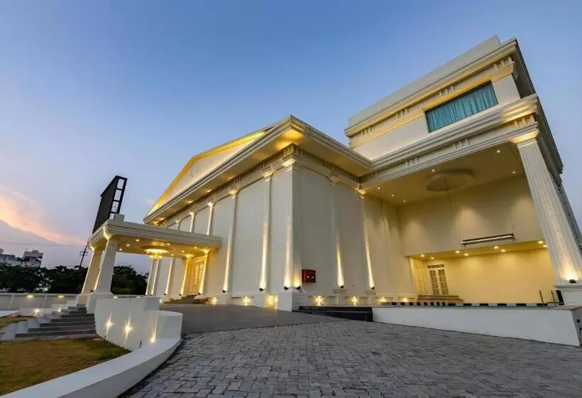 The Grand Monarch Hotel, Ujjain