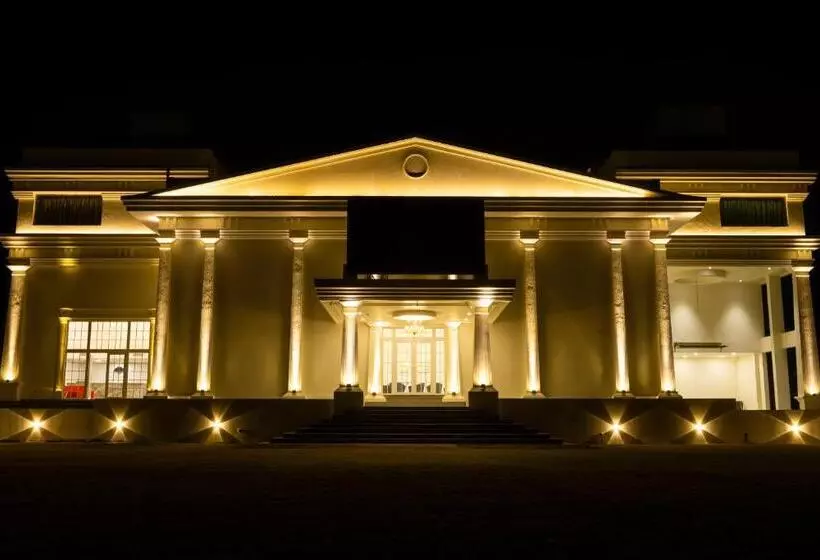 The Grand Monarch Hotel, Ujjain