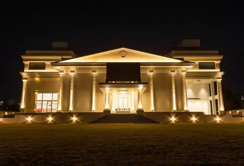 The Grand Monarch Hotel, Ujjain