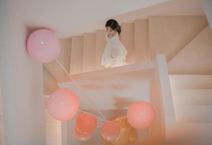 Dali Oriental Seaview Hotel  Dali Erhai