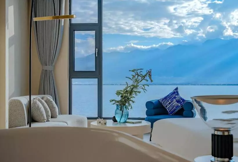 Dali Oriental Seaview Hotel  Dali Erhai